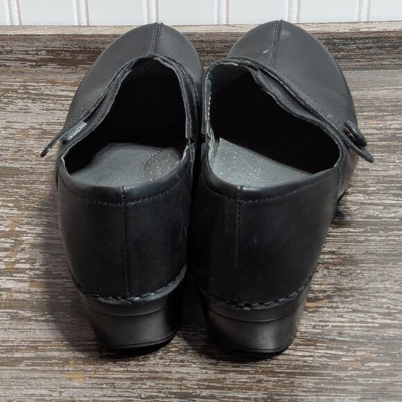 Dansko Women's Black Leather Solstice Side Button Slip On Clog Size 38 - Picture 4 of 7